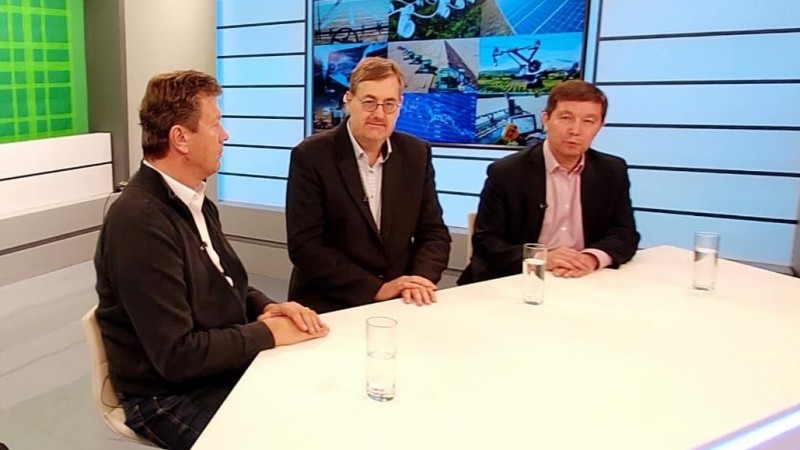 Live on Atameken Business: Josef Fischer, Michael Gütlich and Marat Tushanov (left to right).